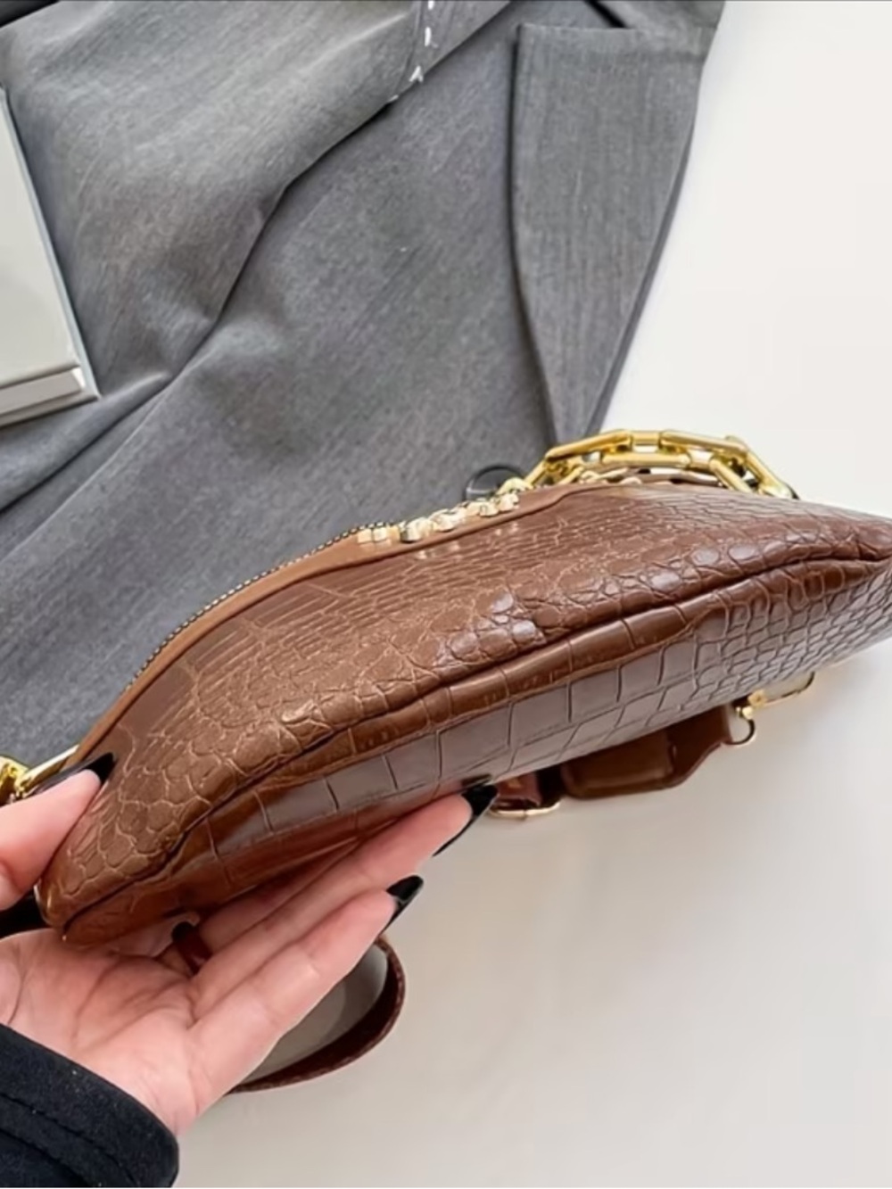 Brown Croc-Texture Saddle Bag with Gold Chain Accent - Picture 5 of 7